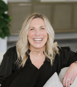 Photo of Dana Lewis